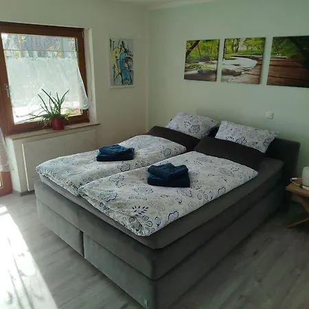 Geräumige Mit Doppelbett, Bad Und Küche * Auerbach in der Oberpfalz