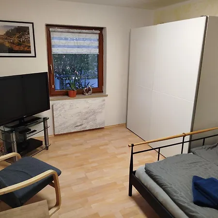 Geräumige Mit Doppelbett, Bad Und Küche Habitación en casa particular